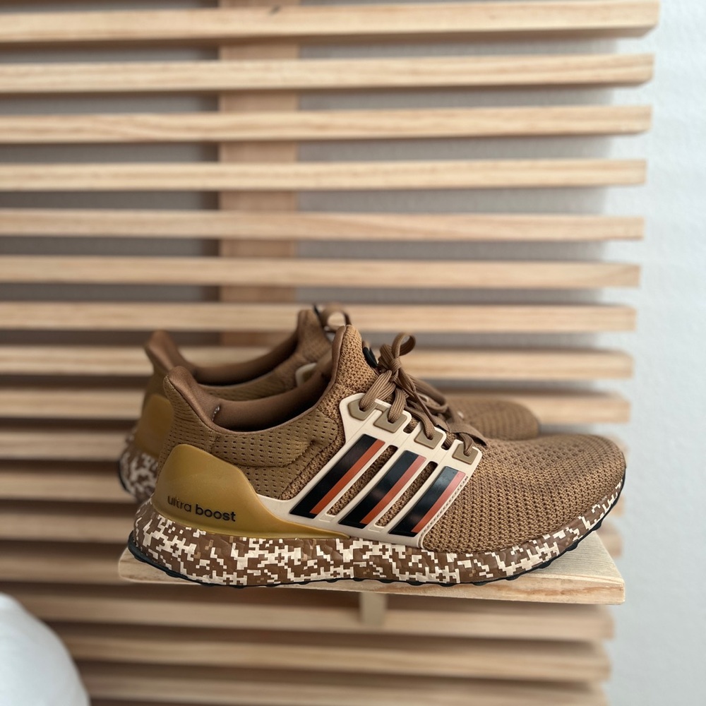 UltraBoost Camo Adidas Sneakers